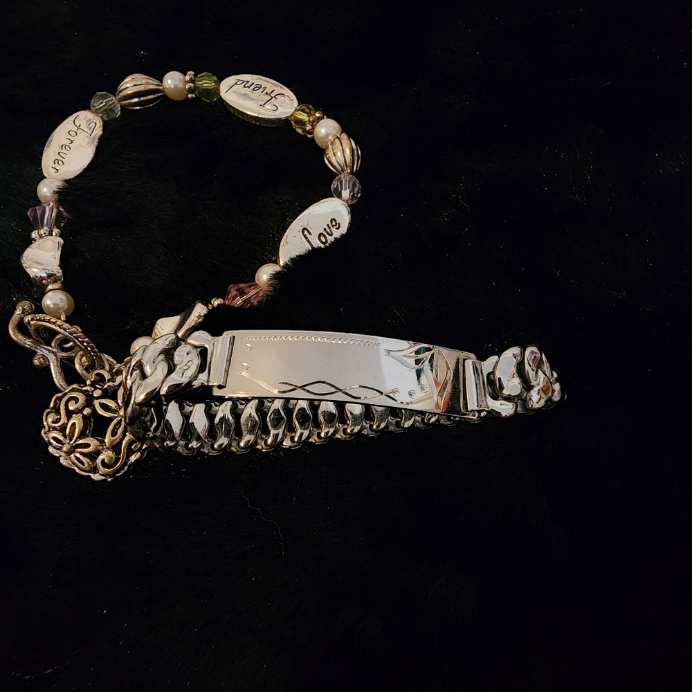 Bracelet bundle - Picture 2 of 2